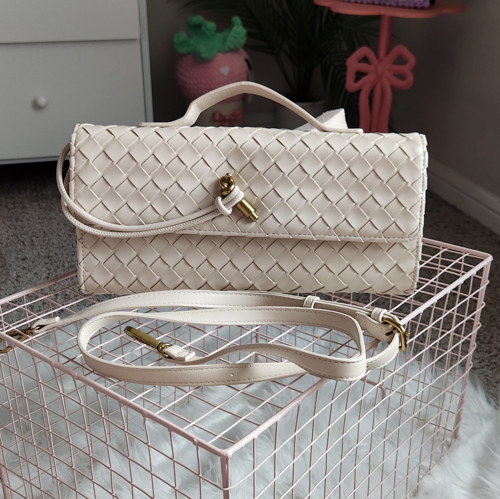 Urban Expressions Cream Woven Wristlet - Picture 6 of 6